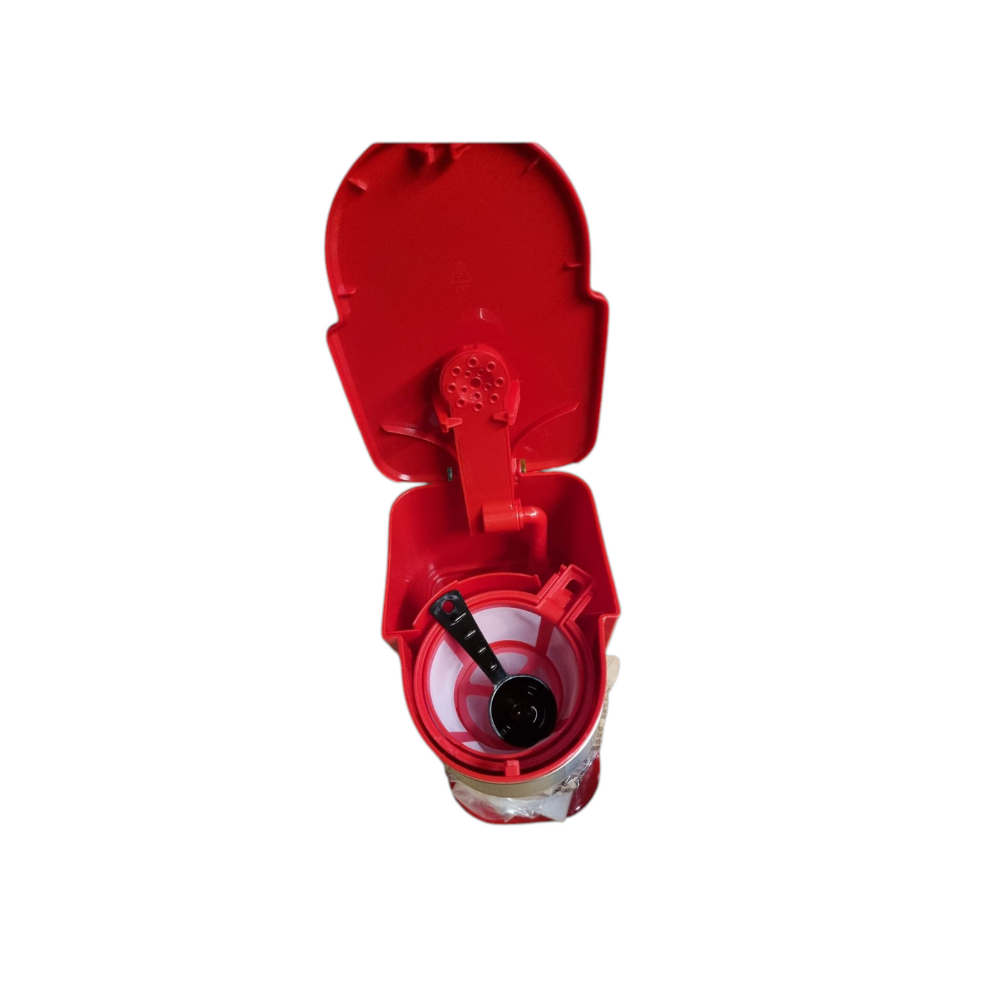 Kaffeegenuss in Rot – Einzelne Kaffeemaschine mit Tasse und Thermobecher